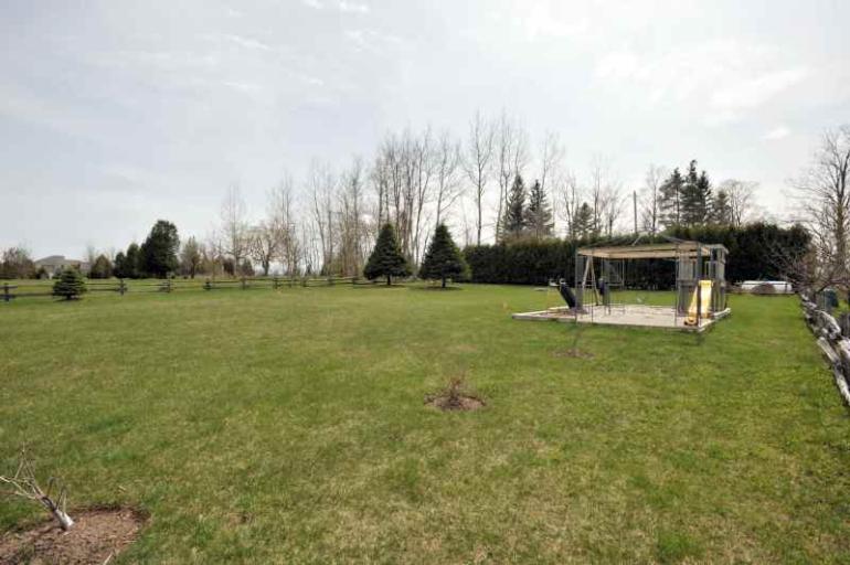 12CaledonCountryLiving