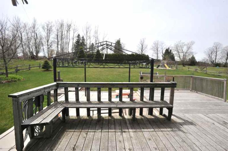3CaledonCountryLiving