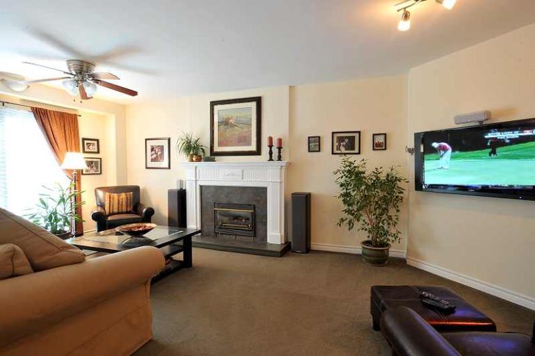 4CaledonVillage