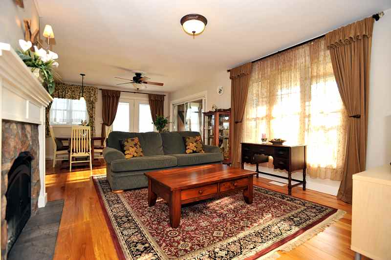 Propane Fireplace, stone, Hemlock Floors, Slate Entry