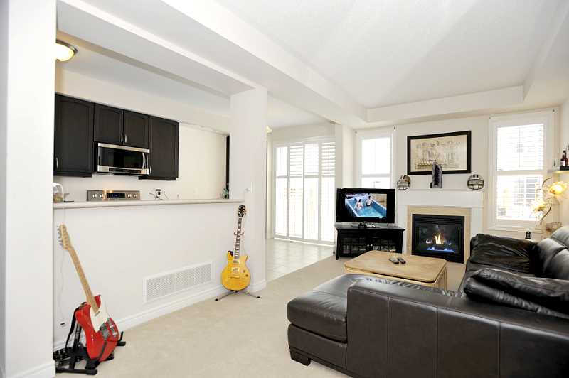 Caledon 3 Bedroom Townhouse for Sale in Strawberry Fields