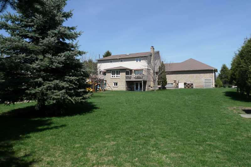 4 Bedroom On Mature Lot Caledon Village Sold