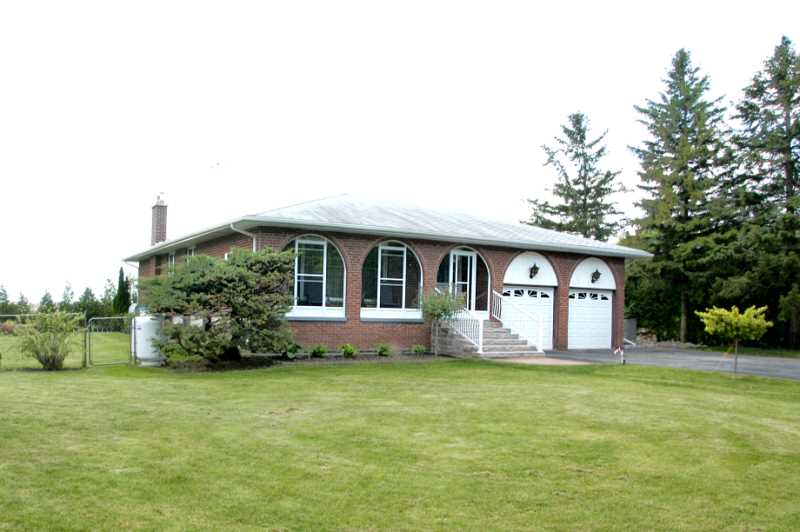 Caledon, real estate listing, 3 Bedroom, half acre