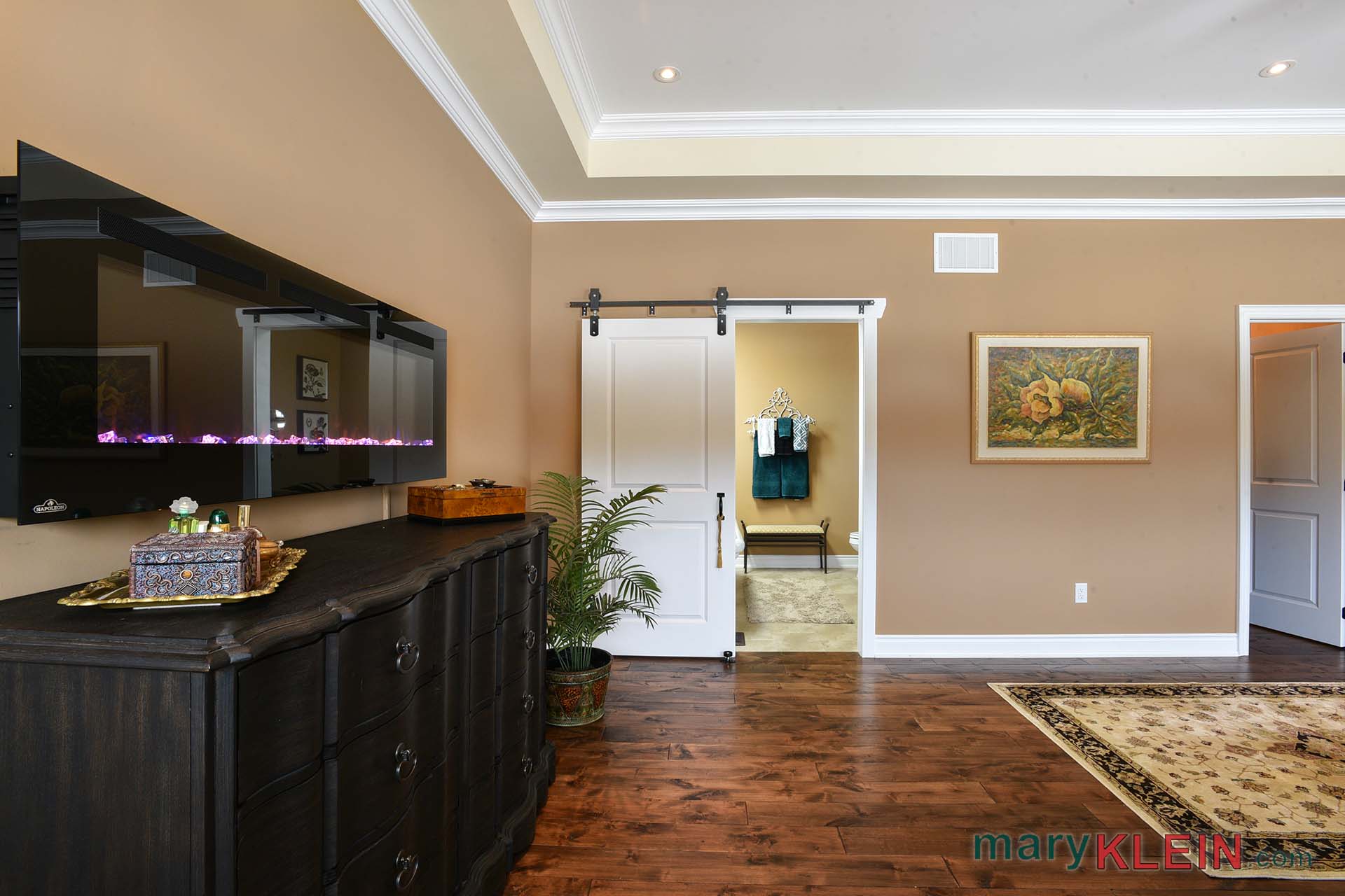 Master Bedroom, Electric Fireplace