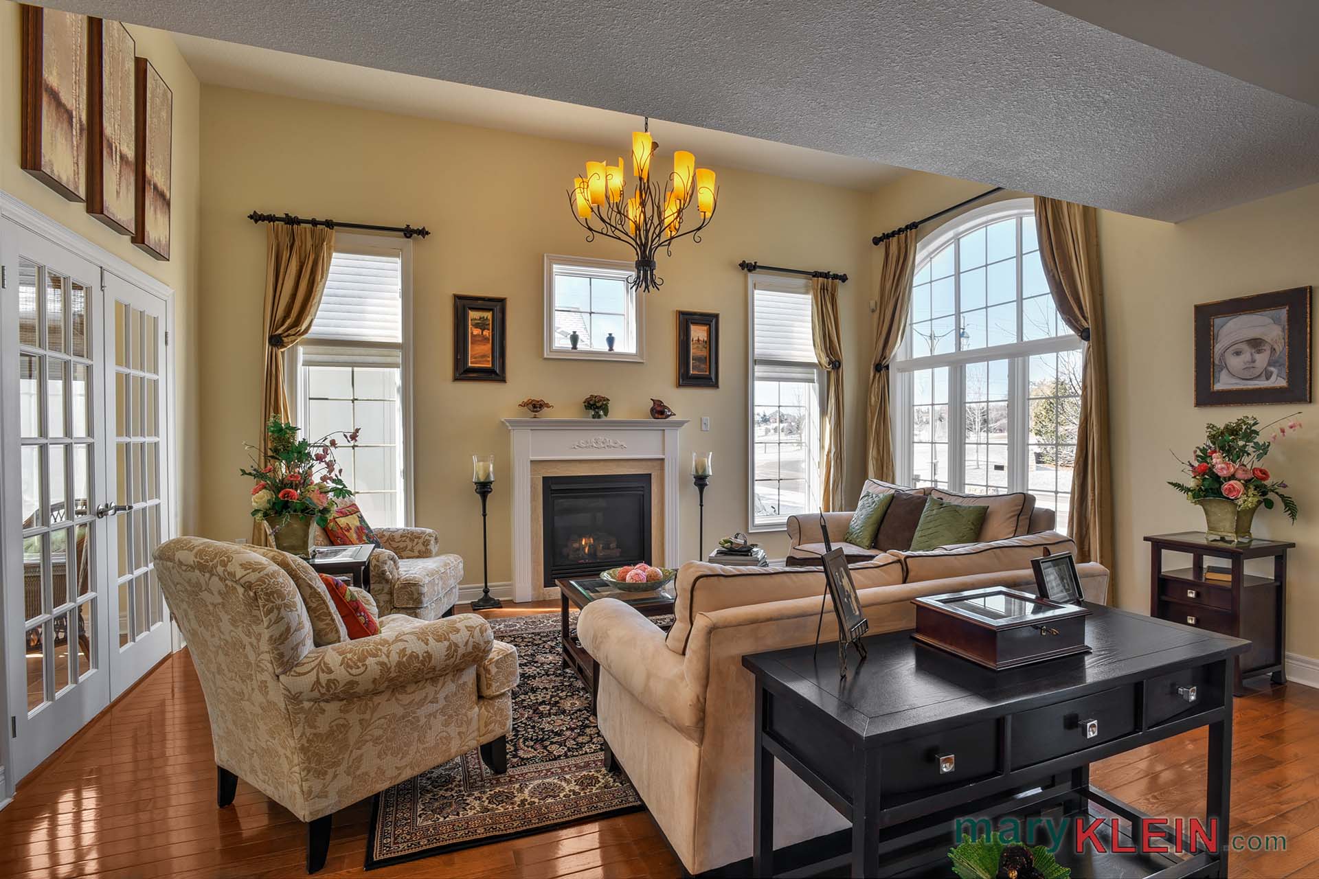 Living Room, Hardwood Flooring, Gas Fireplace