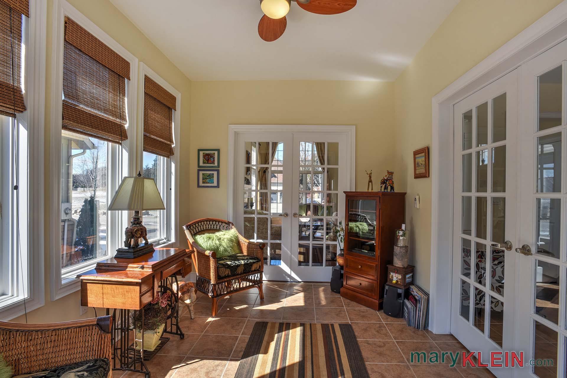 Sun Room, Wall of windows