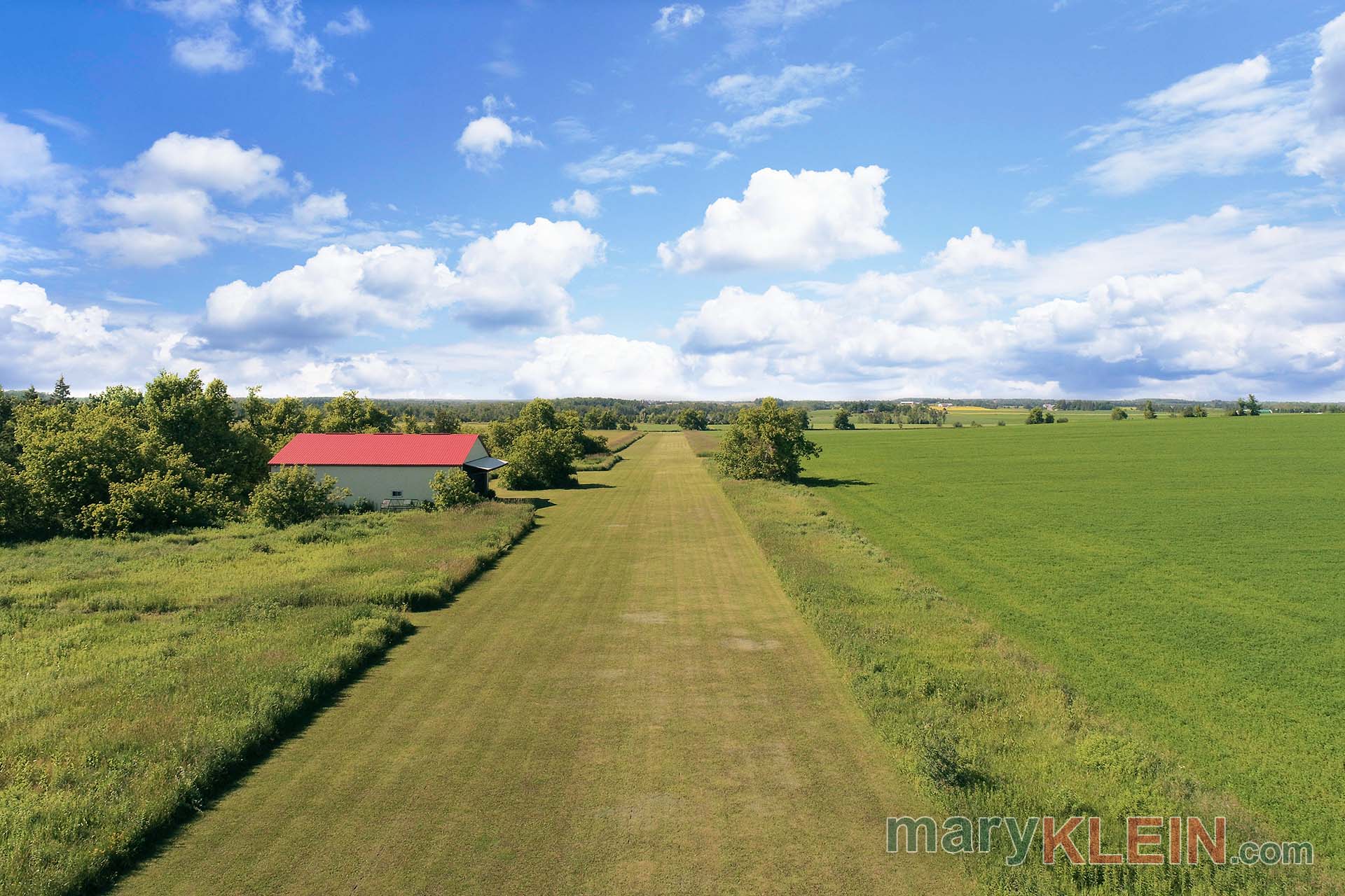 landing strip, runway 