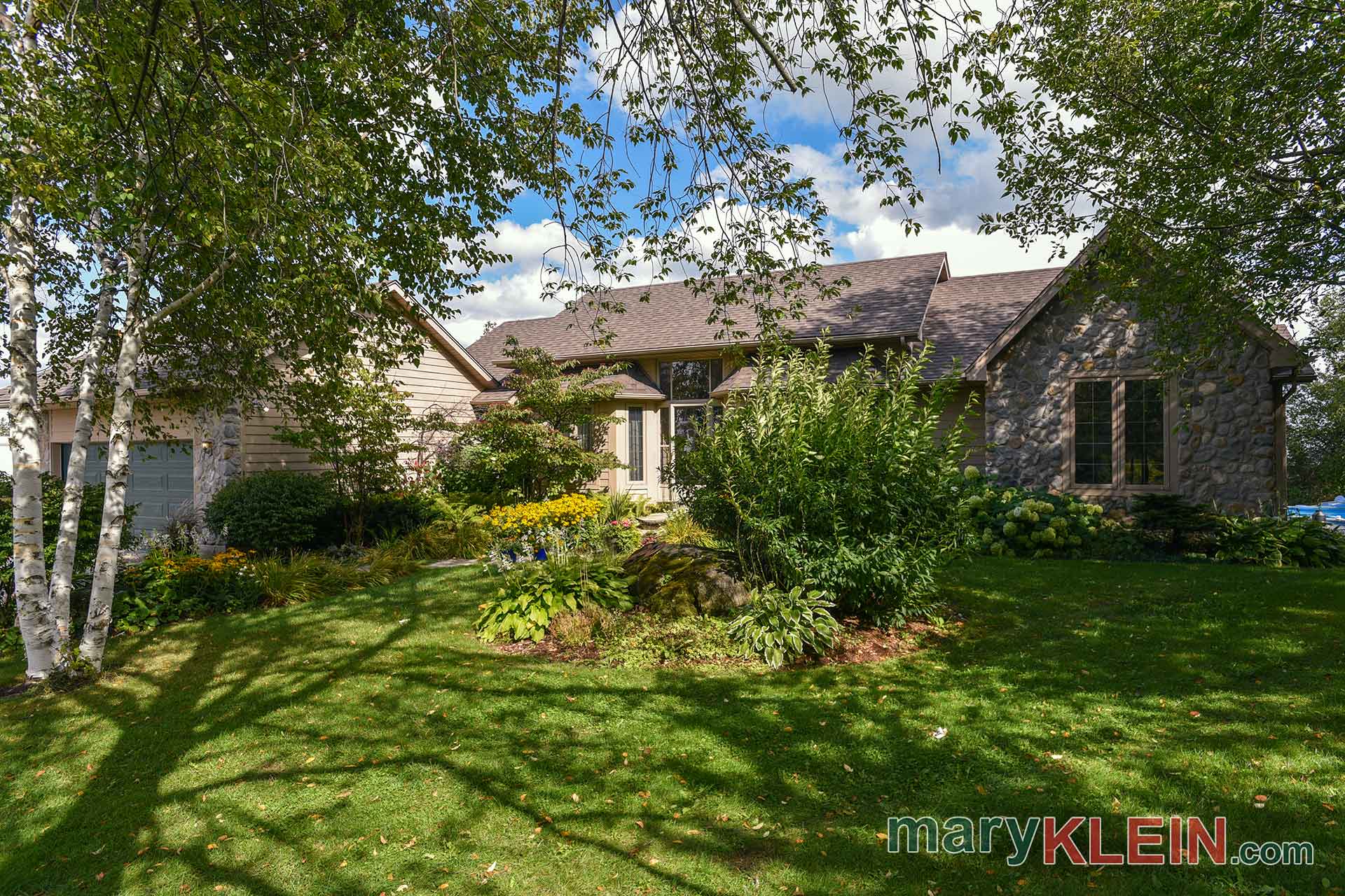 Bungalow for sale, Caledon, Alton, Main Street, Mary Klein, Kaitlan Klein