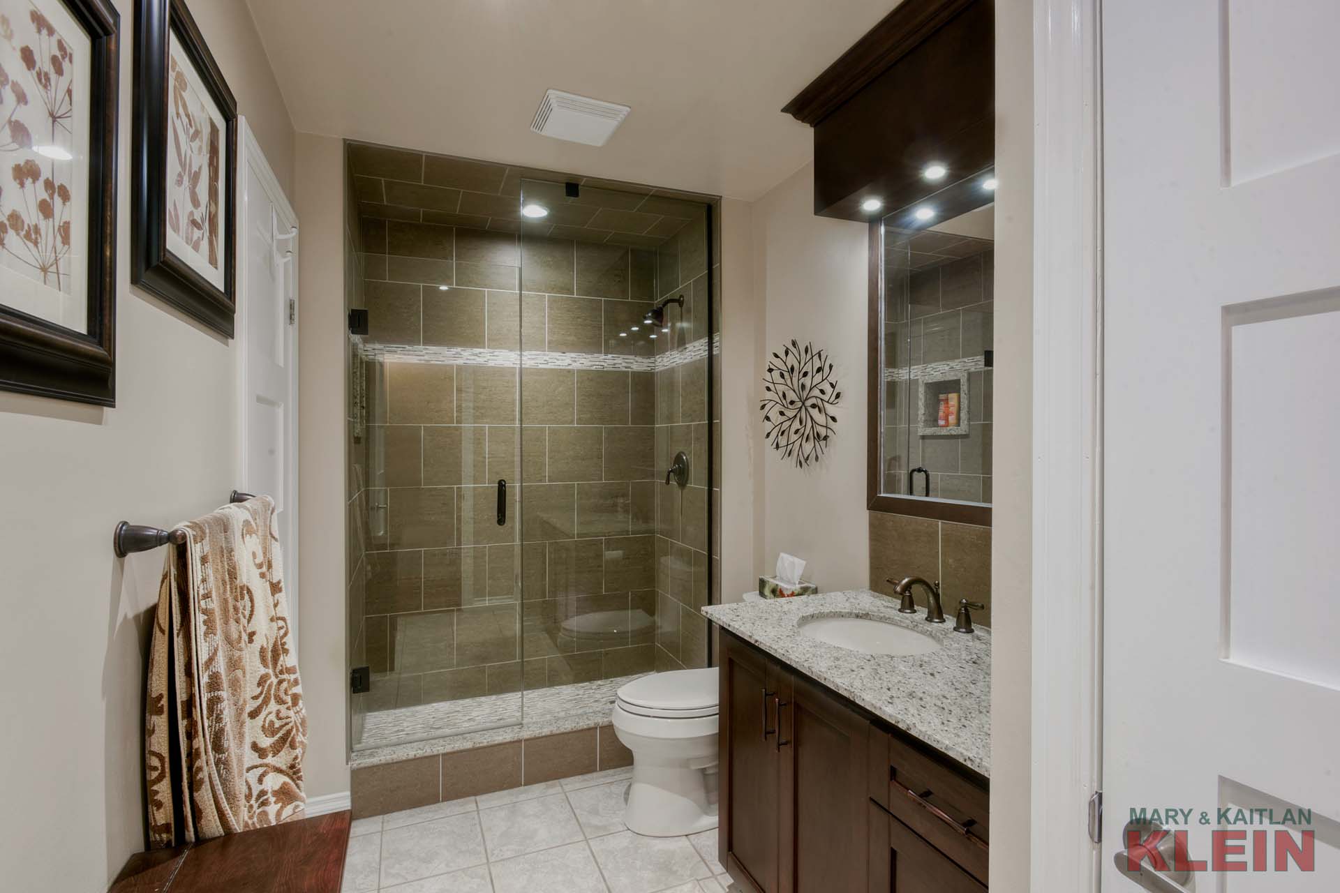 3 piece bathroom, linen closet