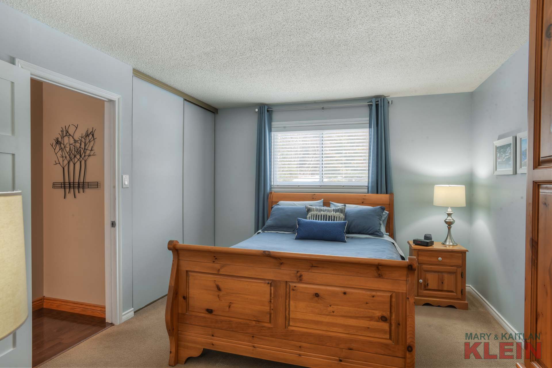 Master Bedroom, Carpet, Double Closet