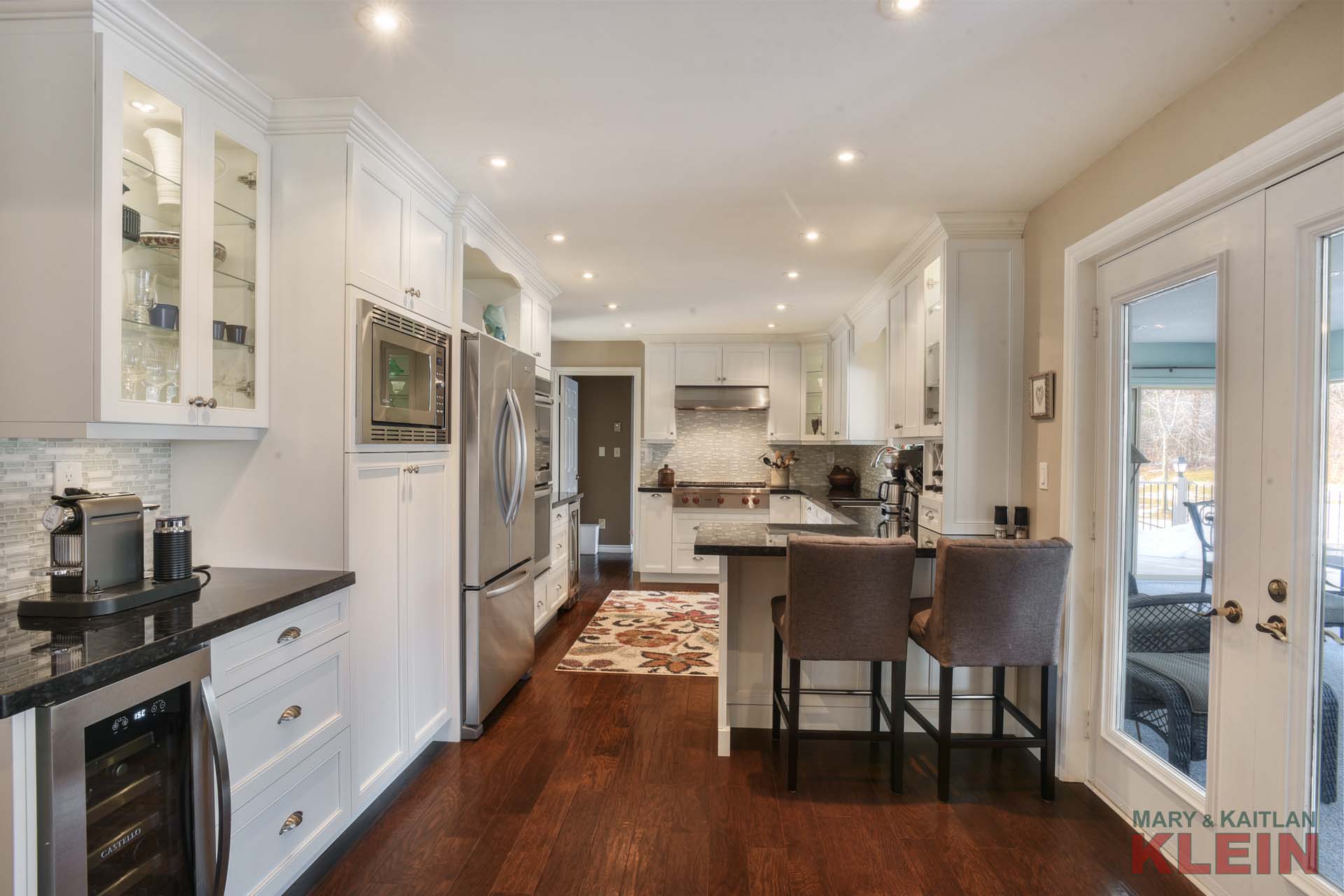 Kitchen, Renovated, Pot lighting