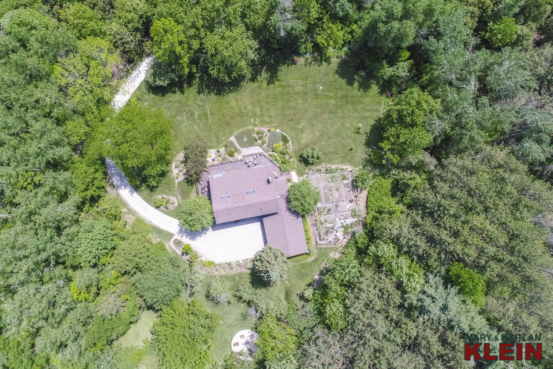 Birds Eye View - 16855 Highway 10, Caledon