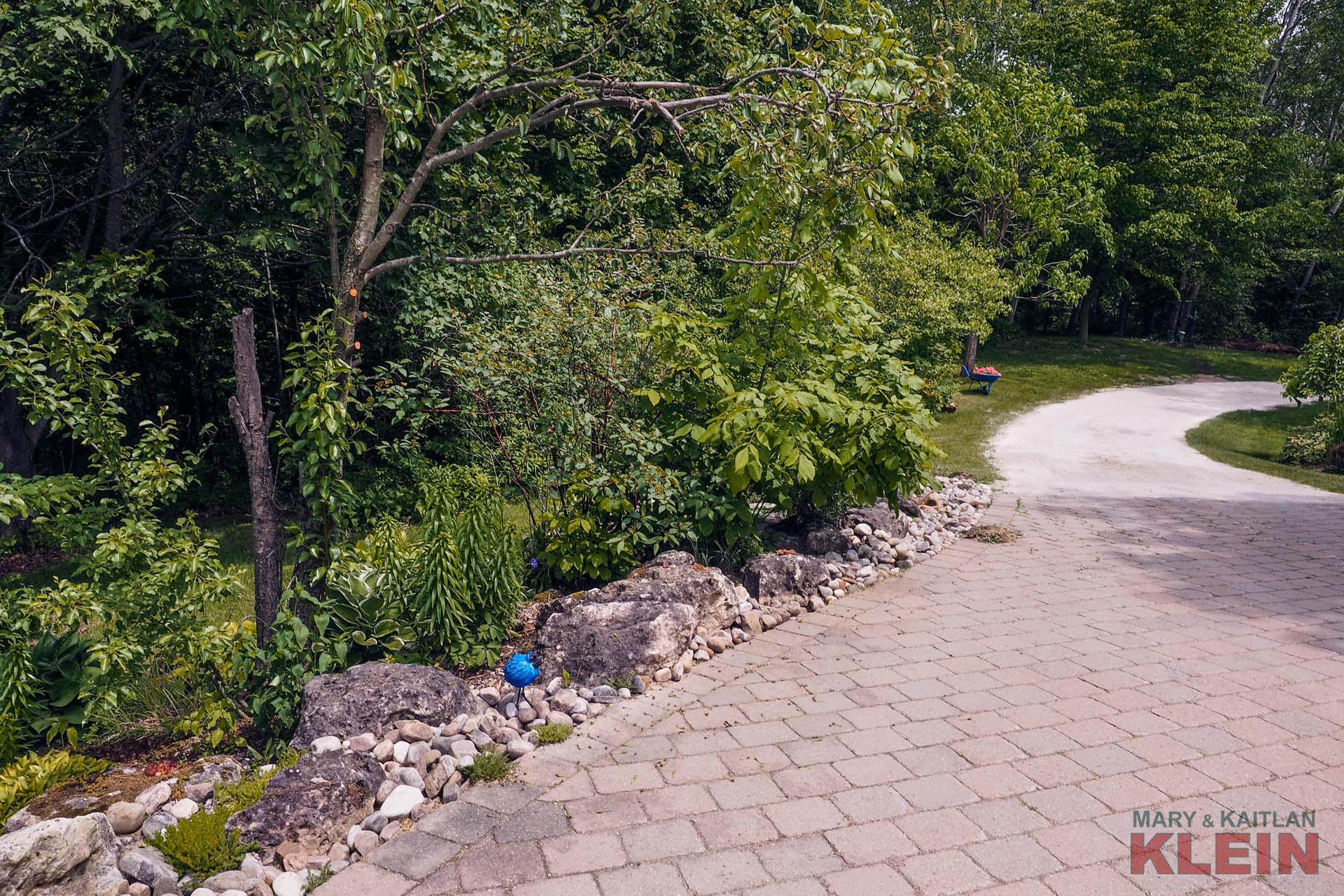 Long private drive, Stone Interlocking Driveway 