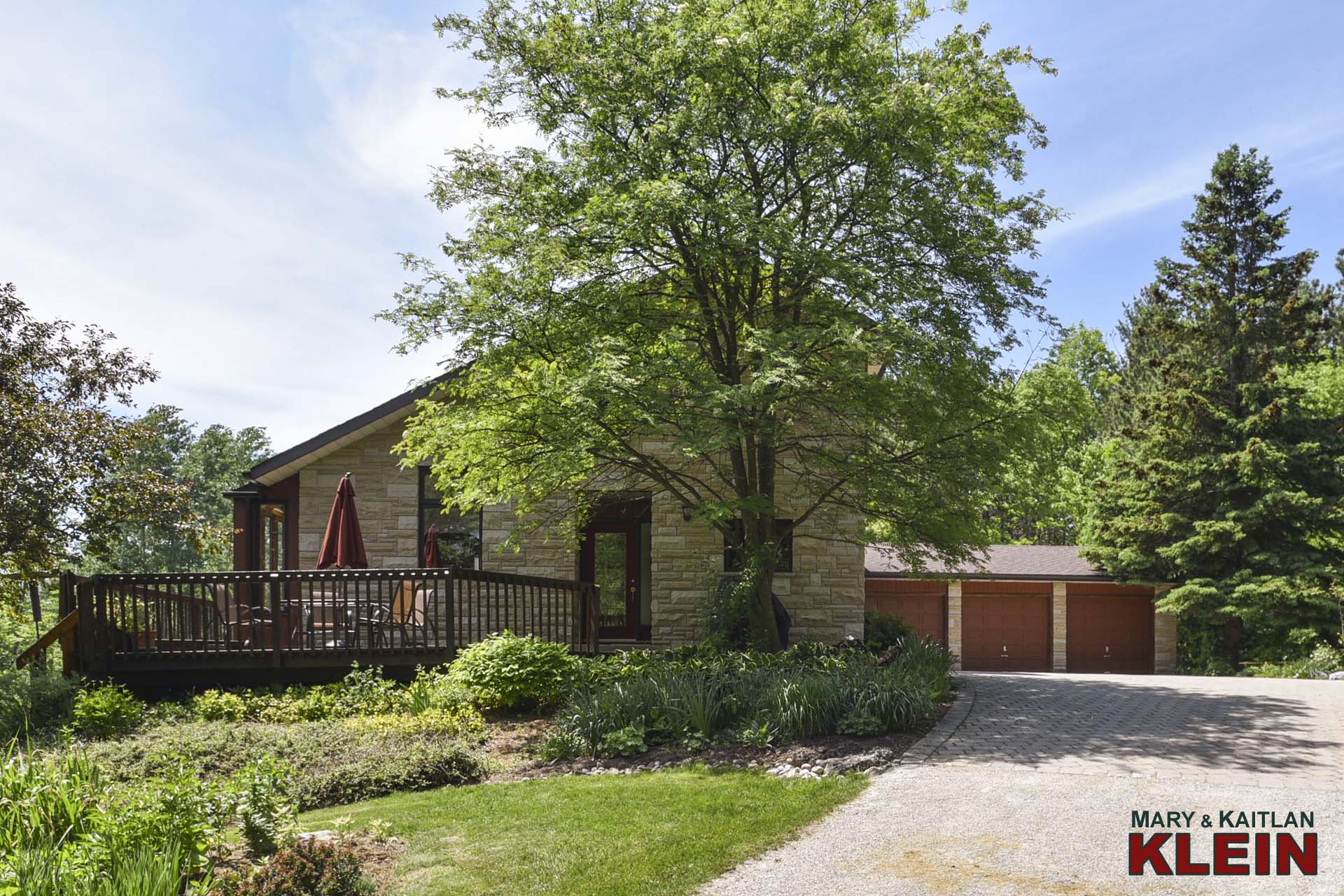 3 car garage, country home, north of brampton