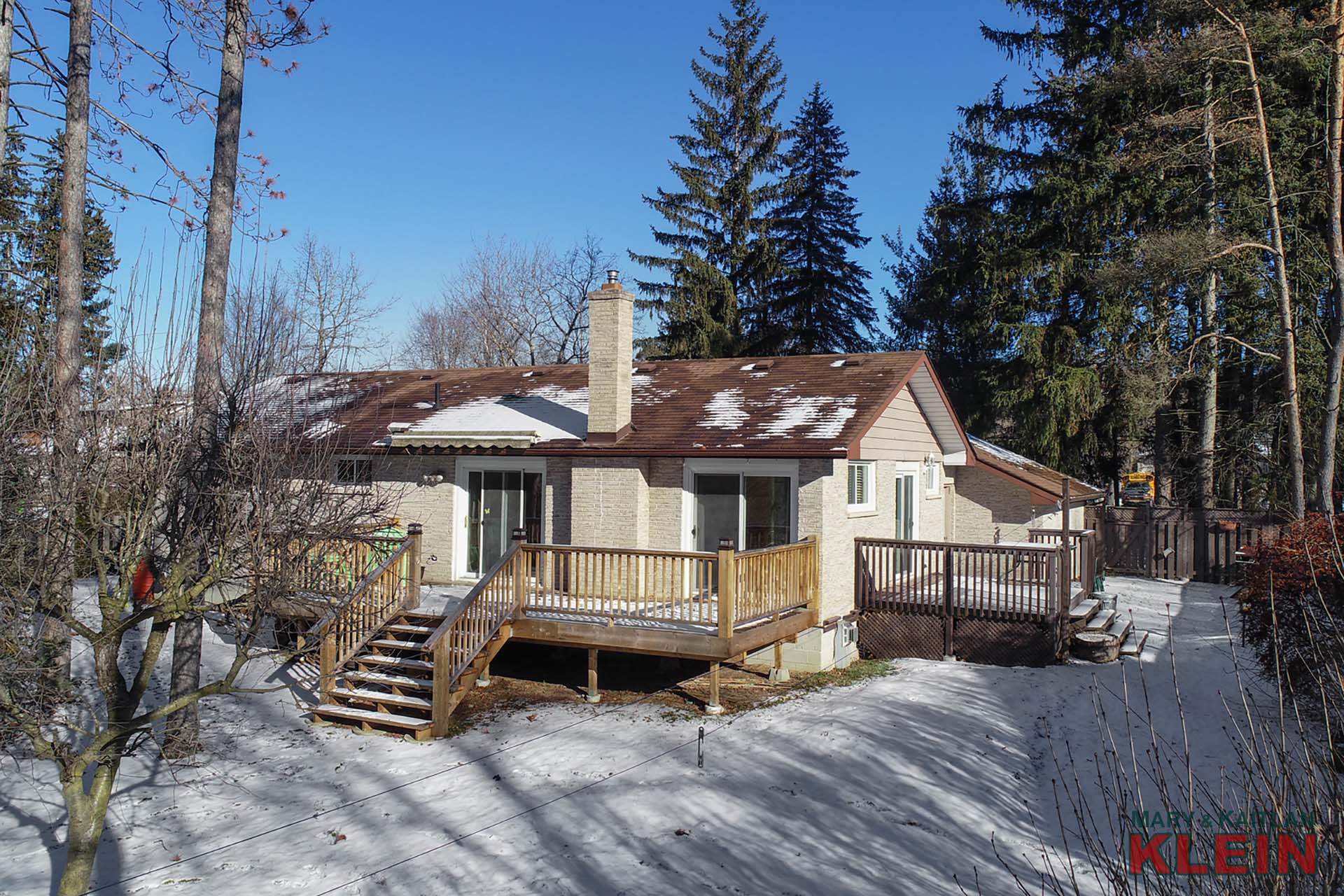 3 Bedroom Bungalow on 2 Acres minutes north of Newmarket