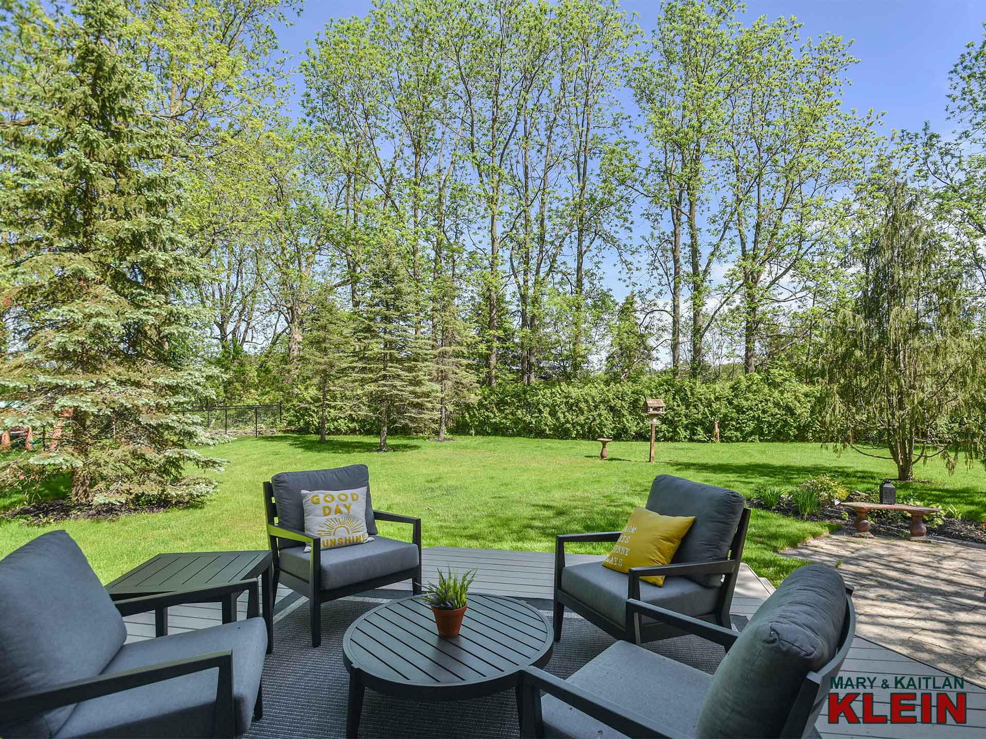 backyard, 7 antrim court, views, towering trees