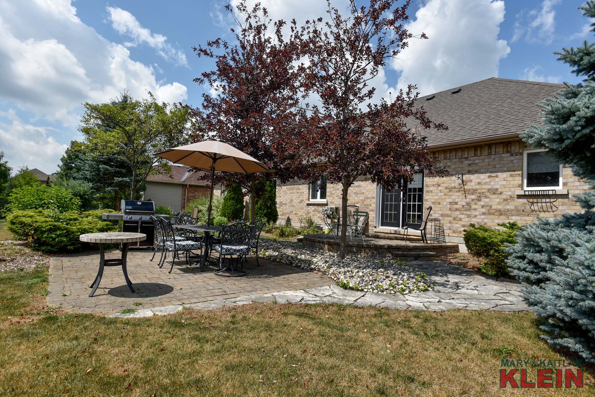 interlocking stone patios & walkways