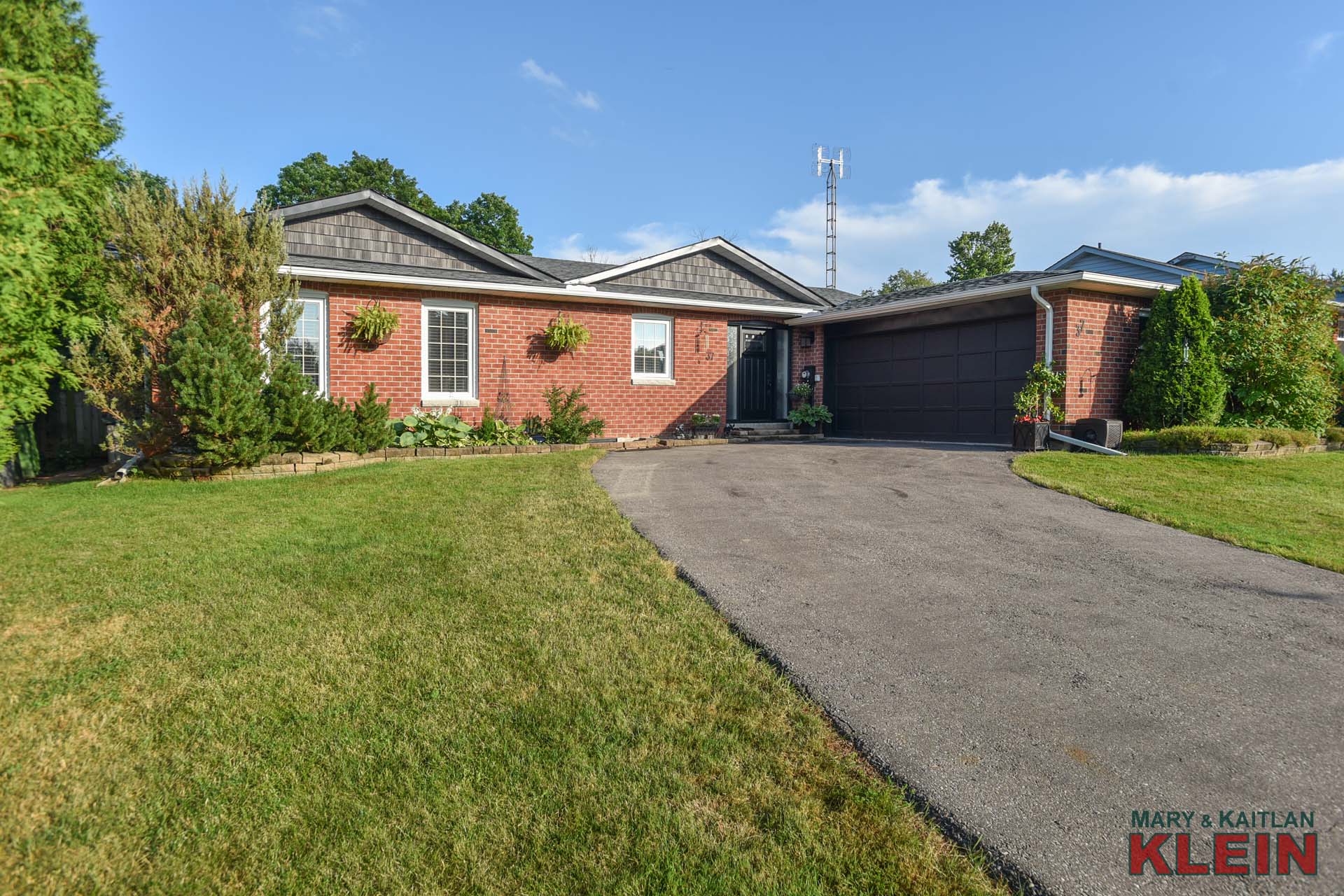 37 McClellan Road, Alton