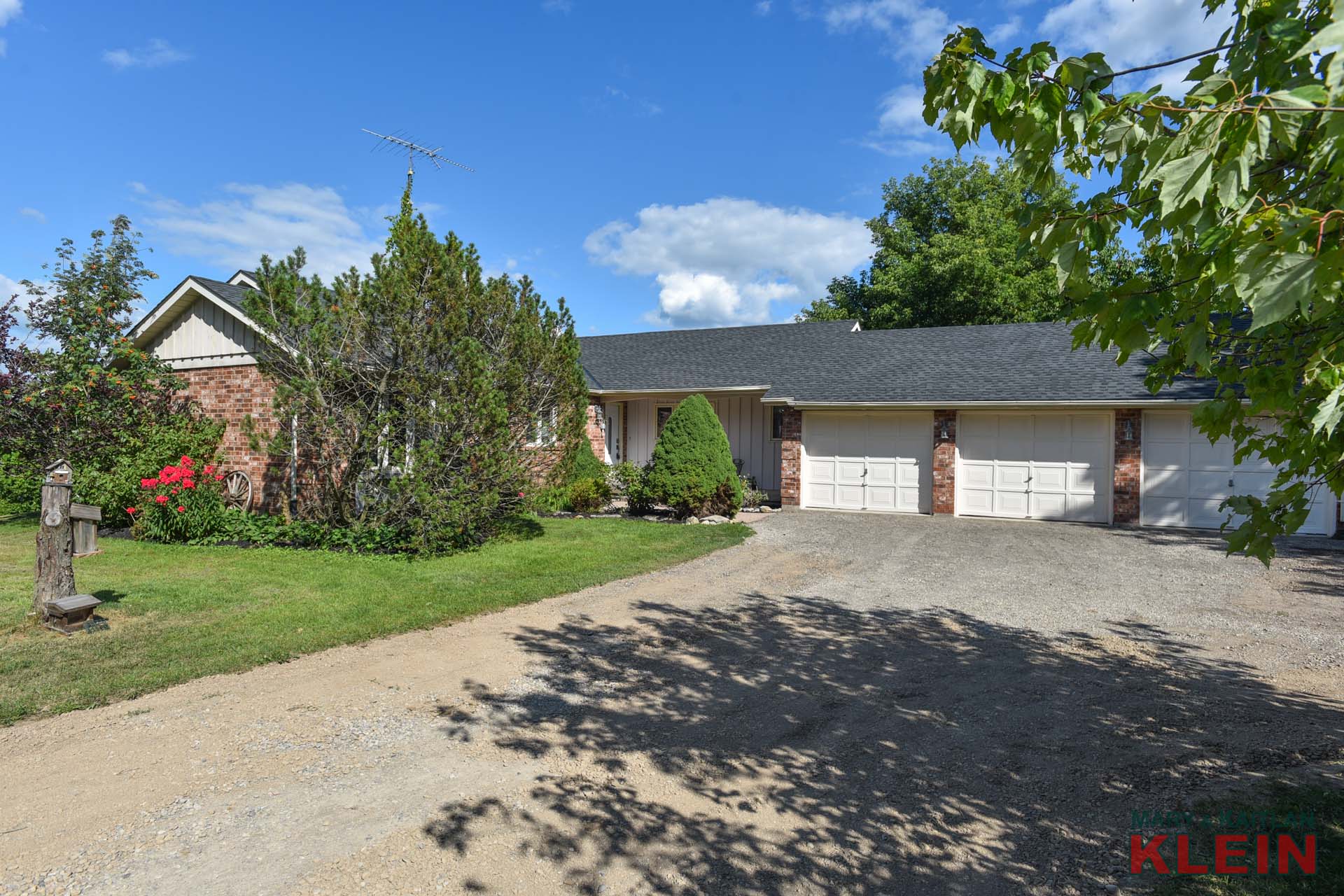 Brick Bungalow for sale in Caledon, Klein 