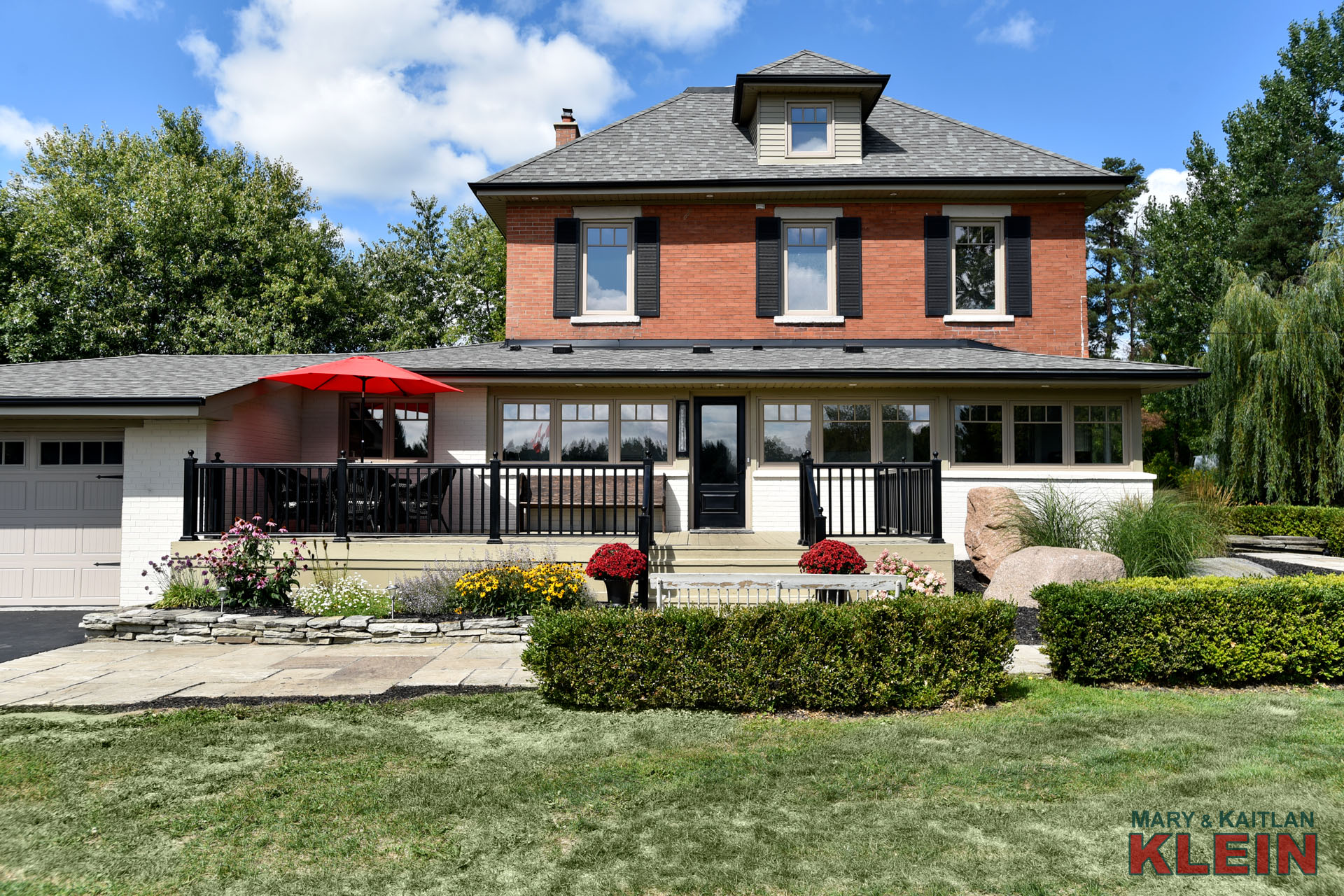 Renovated Farmhouse on Horseshoe Hill Road, For Sale, Klein 