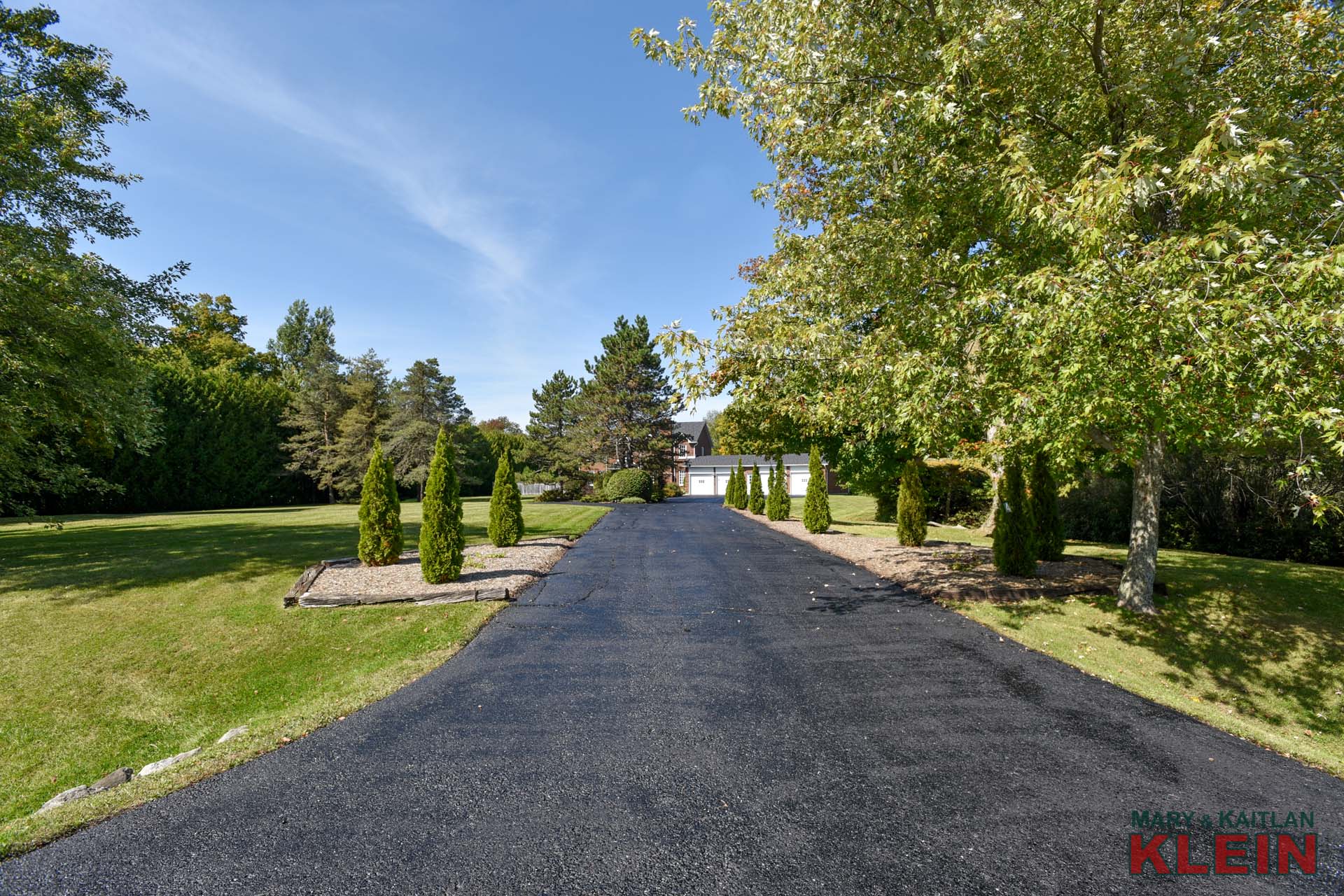 Paved Private circular Drive