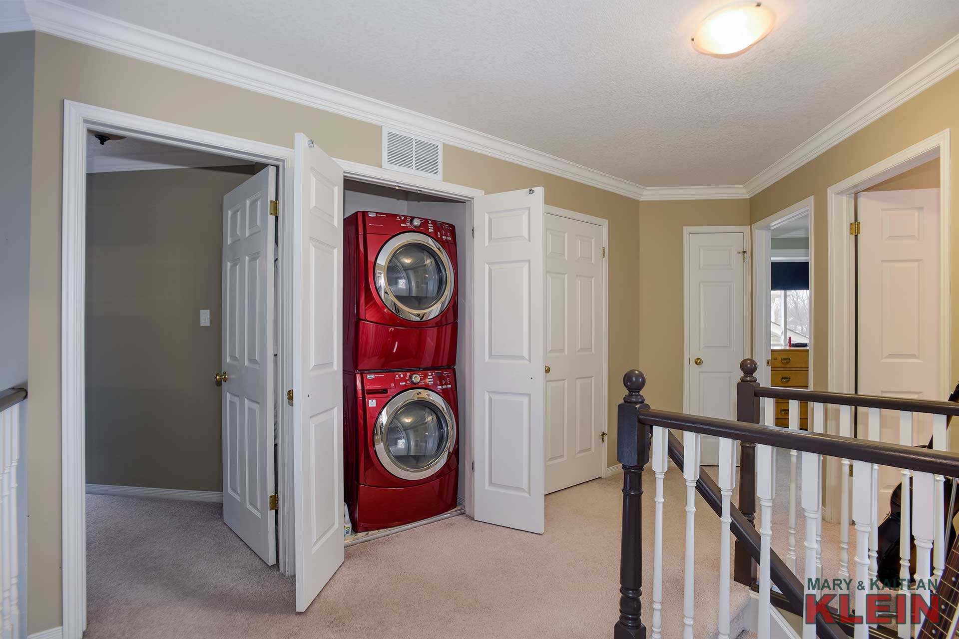 2nd Floor Landing, Laundry & Closets