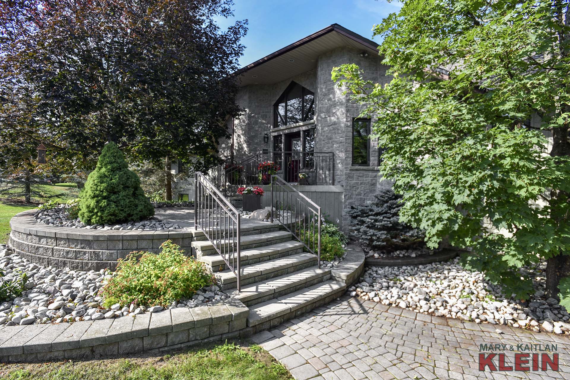 Interlocking Stone Walkways