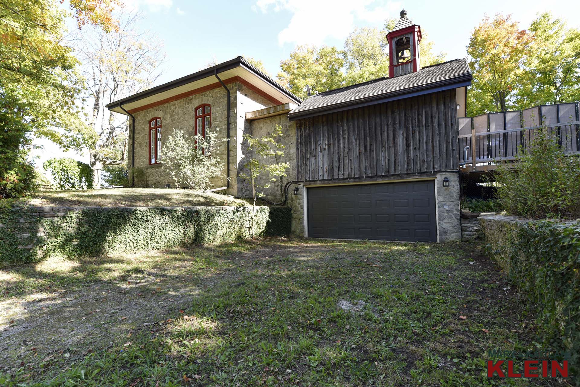 2-Car Garage