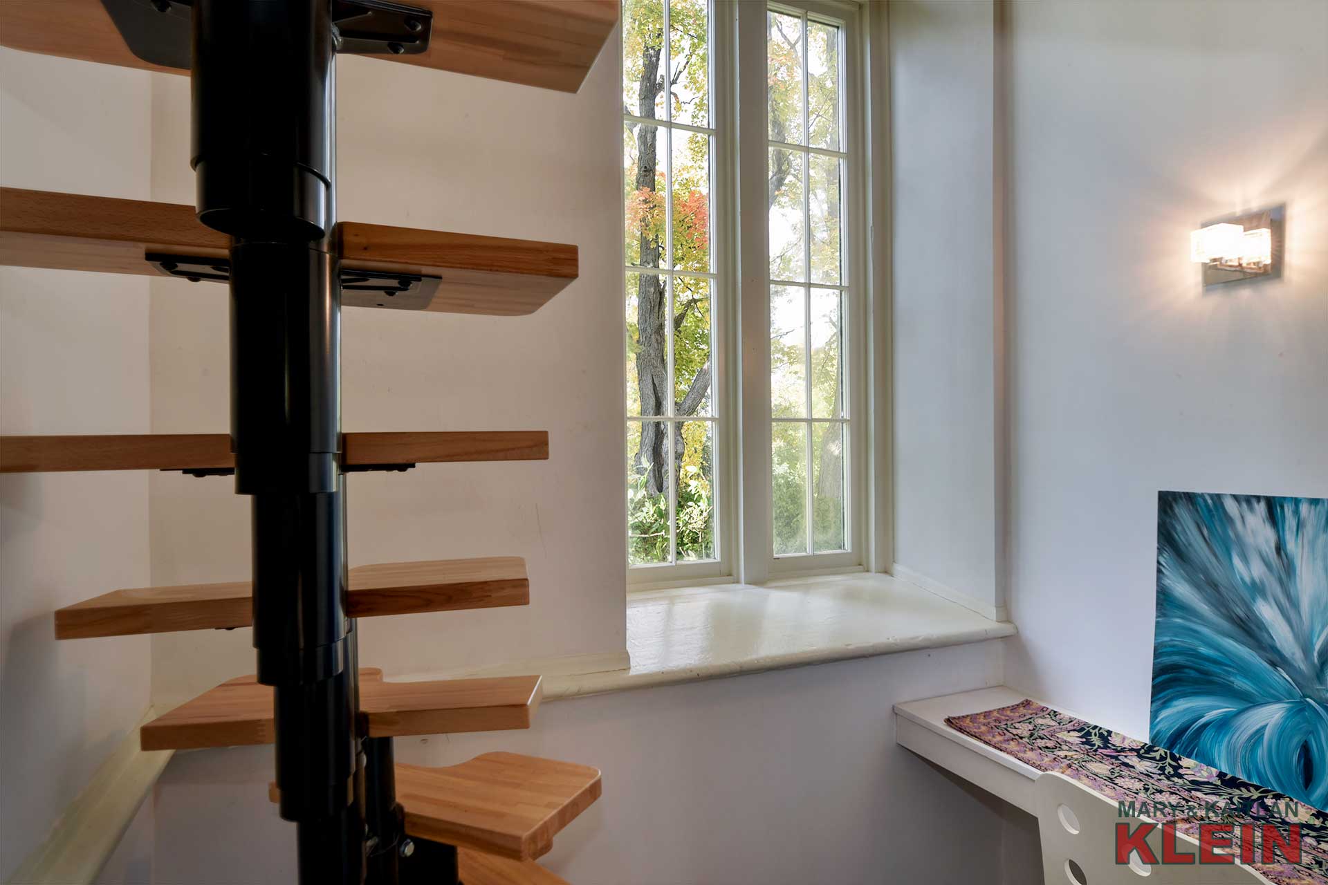 Main Floor Desk Nook